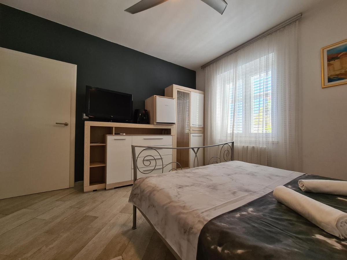 Bed And Breakfast Villa Klaic ดูบรอฟนิก ภายนอก รูปภาพ